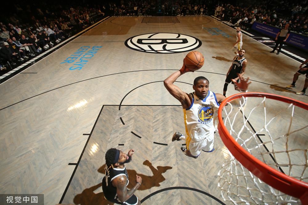 俯瞰群雄的 俯瞰群雄的